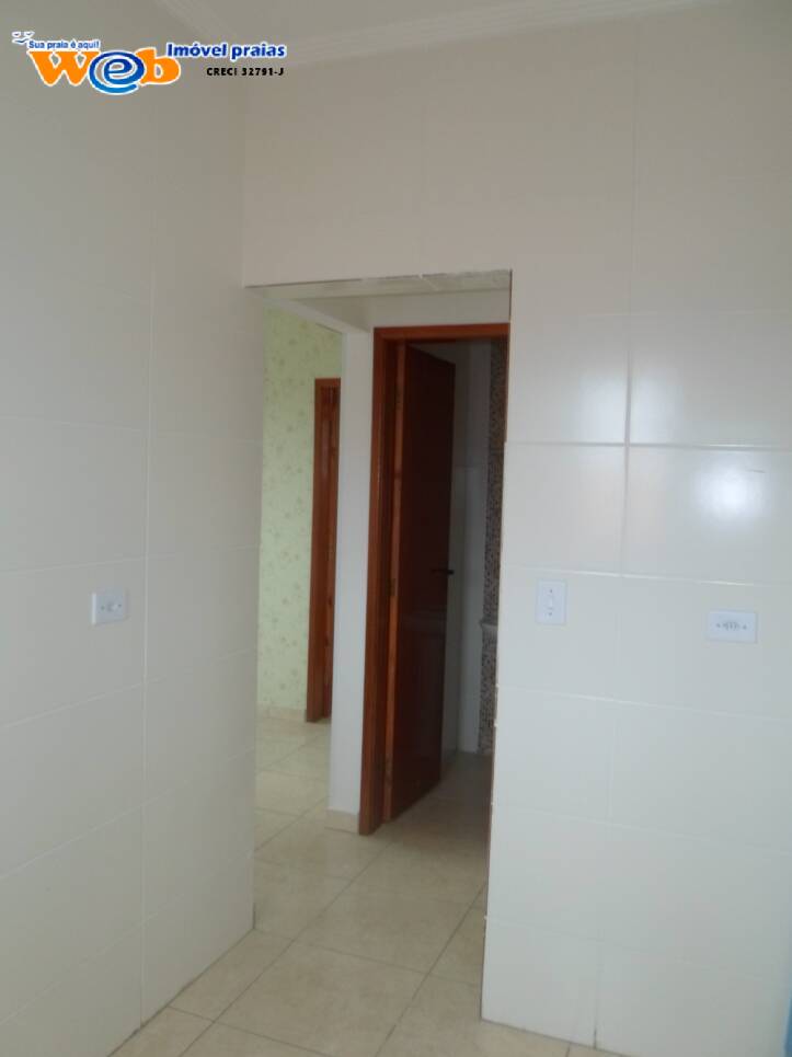 Casa à venda com 2 quartos, 60m² - Foto 12