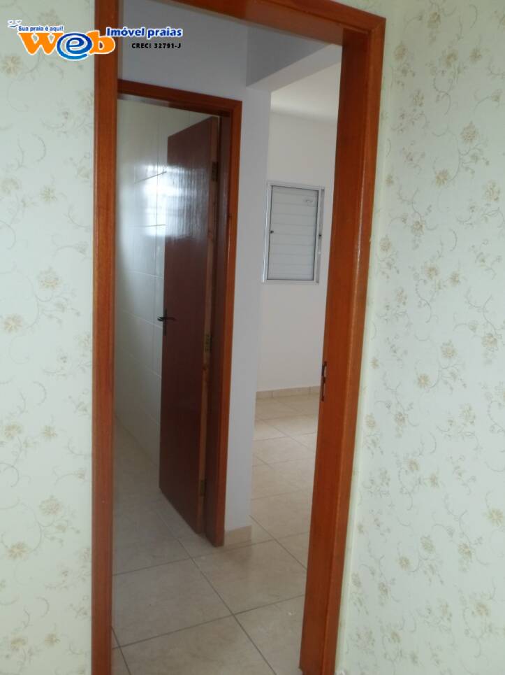 Casa à venda com 2 quartos, 60m² - Foto 15